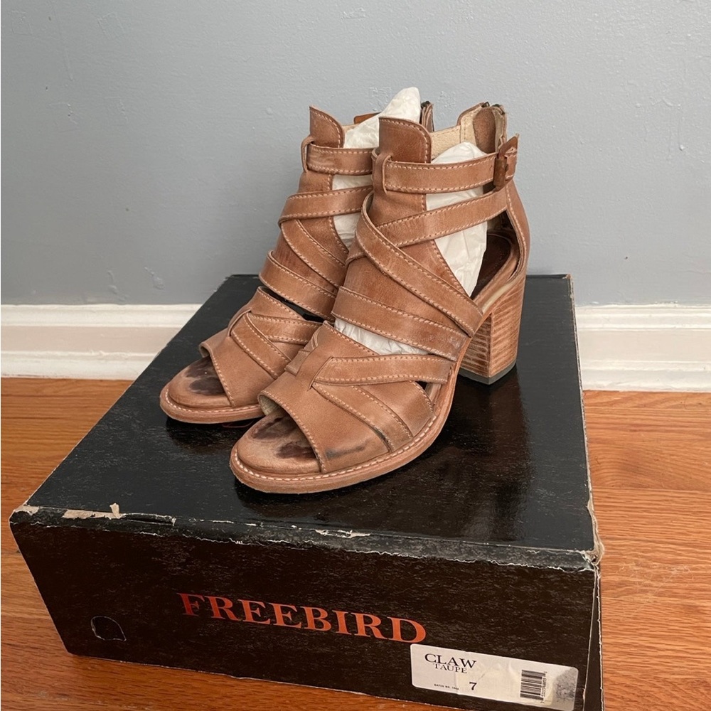 Freebird Claw Taupe, size 7.  Gently worn with pictures to show wear